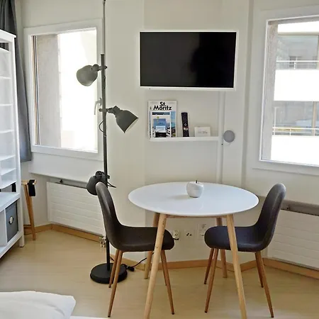 Charmantes, Gemuetliches Studio, Im Zentrum - C2 Lägenhet St. Moritz